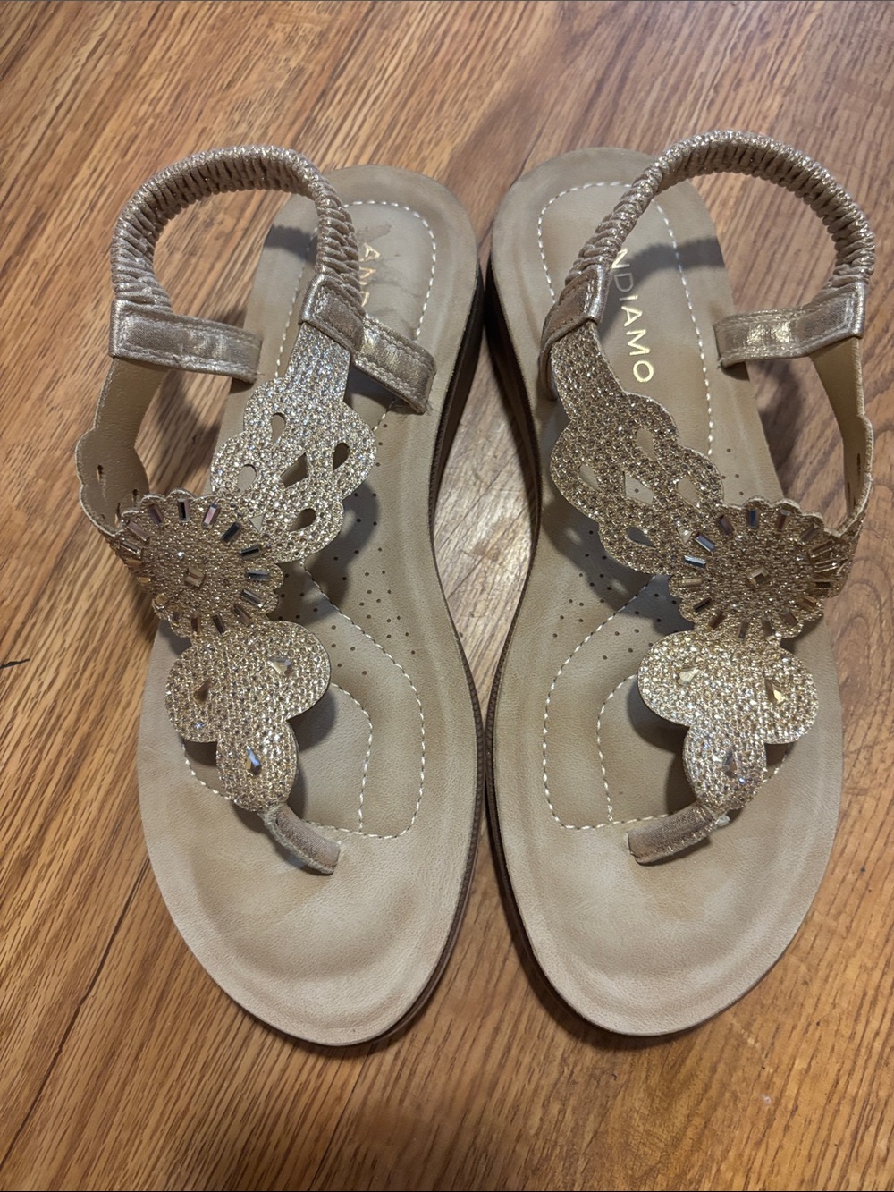 Giani Bernini Glitter Floral T-Strap Slingback Sandals in Gold